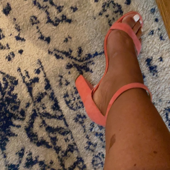 M. Gemi Pink Suede Sandals-Size 7 - Picture 8 of 8